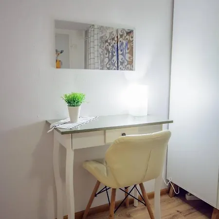 Apartman Tajemniczy Ogrod Scisle Centrum *